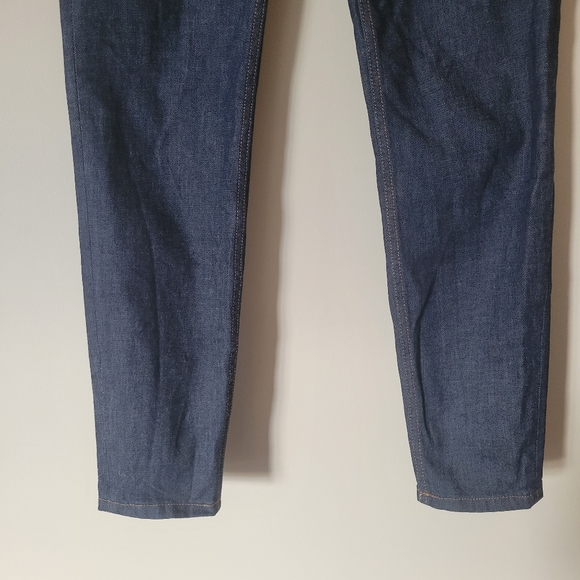 Everlane high-rise skinny jeans in dark indigo - Picture 6 of 8